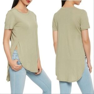 New🔥🔥 Ambiance short sleeve sage green tunic. Hi/low. Cotton/moda…